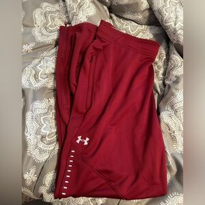 new with tags under armour women’s tapered pants, large